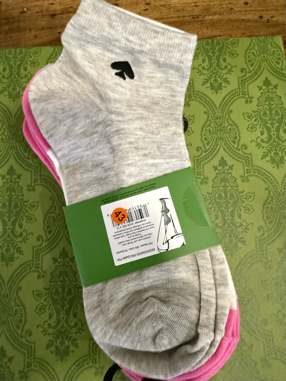 Kate spade NWT three pack quarter length cute socks women’s